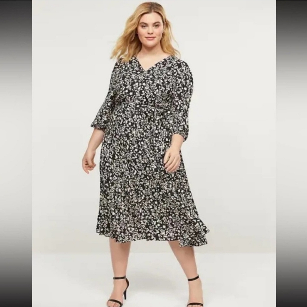 NWT Lane Bryant - Black&White Floral Pleated Dress